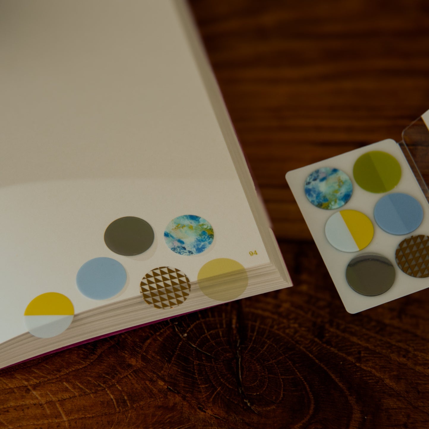 circle stickers for scrapbooks