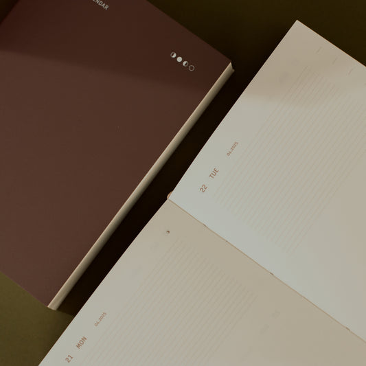 Everyday 2025 Daily Calendar - Old Rose