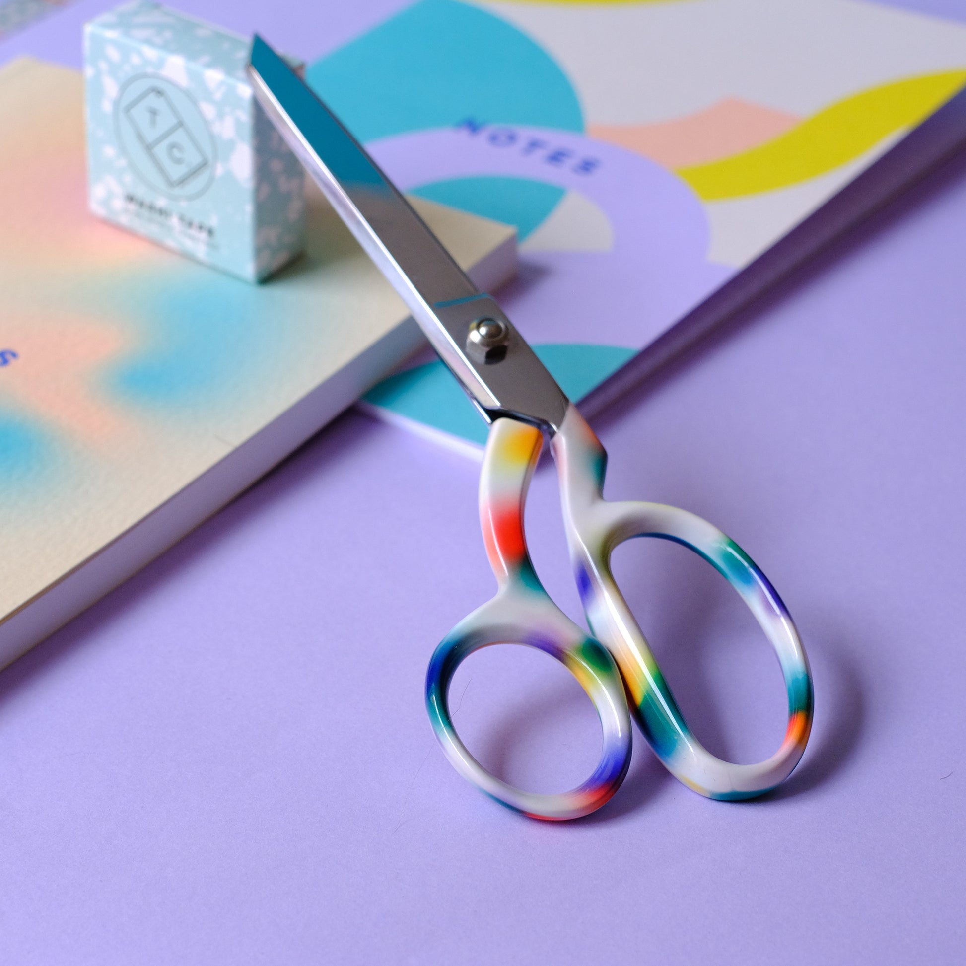 Gradient Print Paper Scissors
